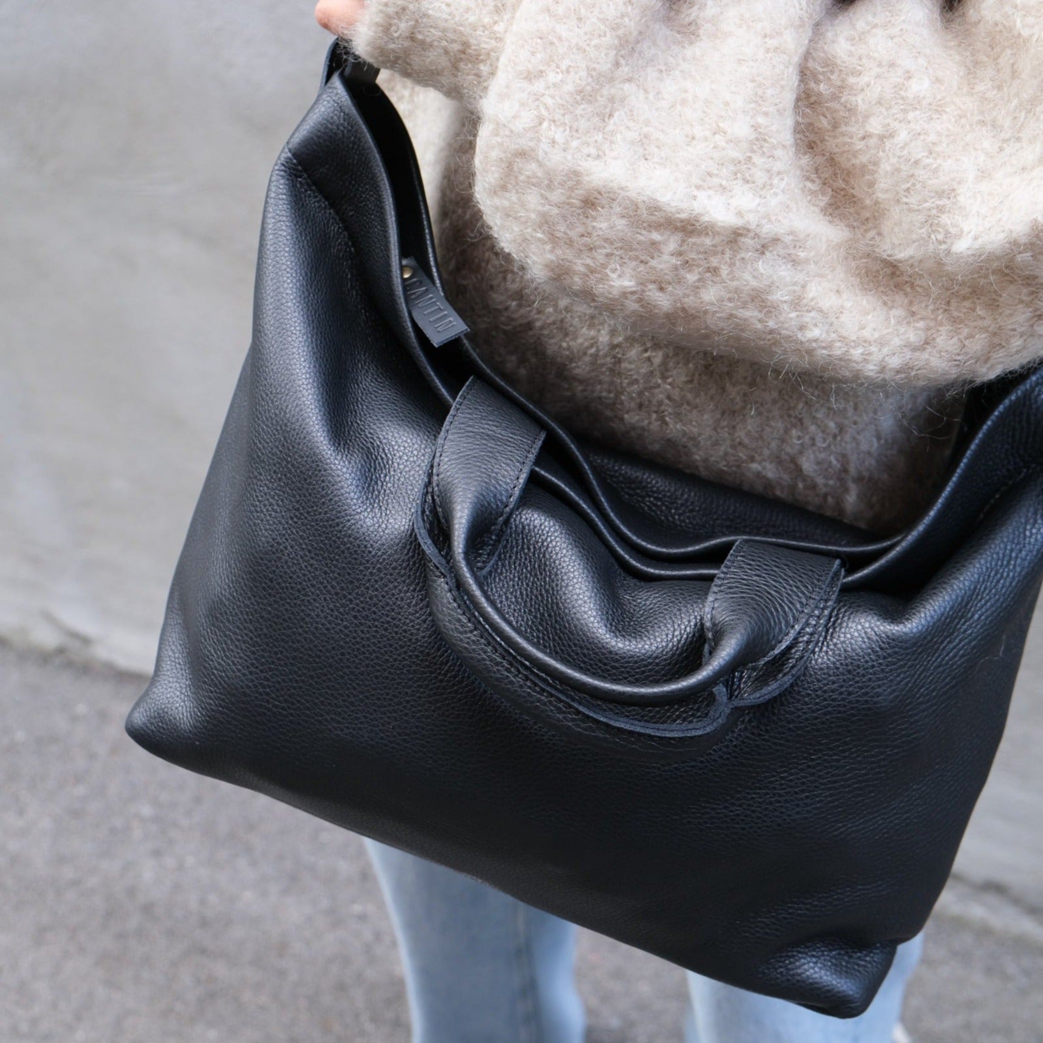 OLIVIA BLACK LEATHER WORK BAG | leather work bag made in québec